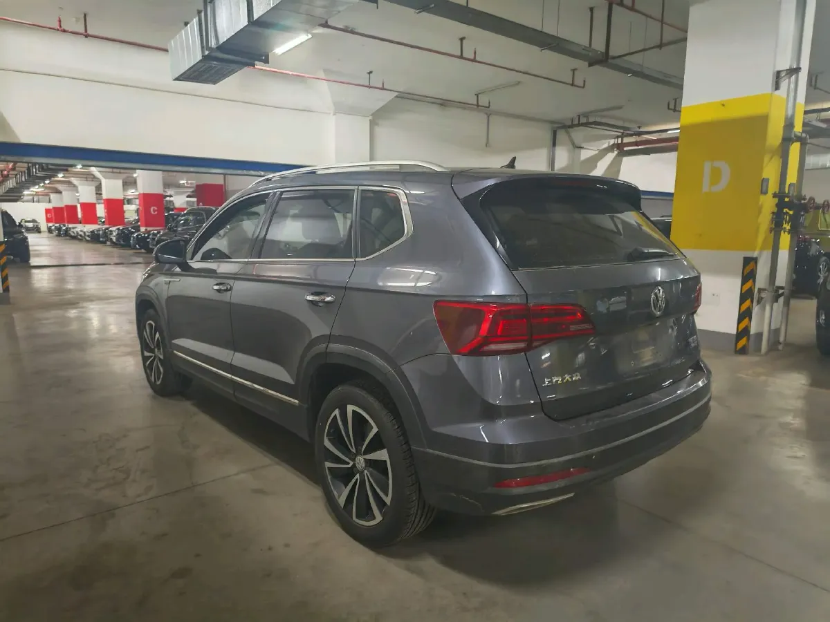 2019 MINI MINI 1.5T 102HP L3 7DCT,autocango,china used car exporter,china ev exporter,chinese used car exporter,chinese used ev exporter