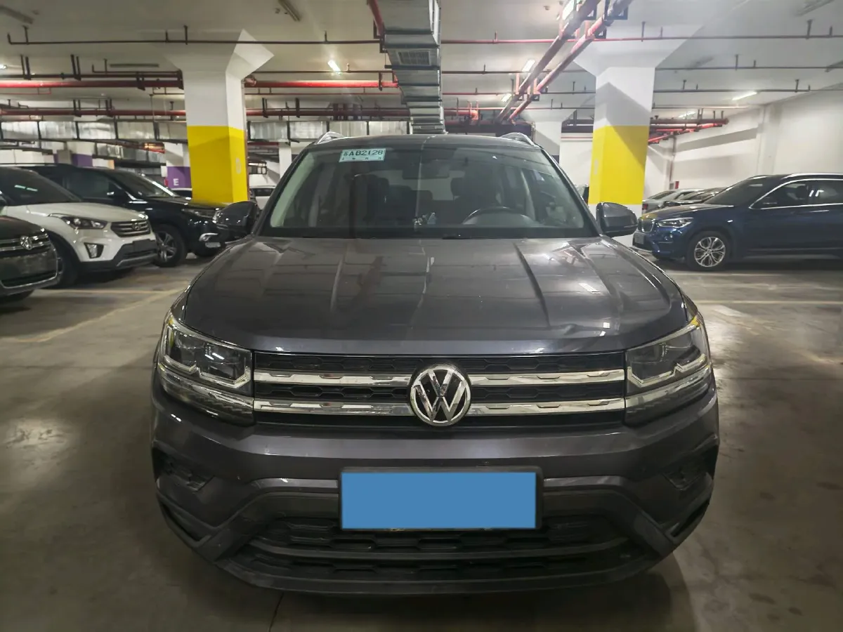2019 MINI MINI 1.5T 102HP L3 7DCT,autocango,china used car exporter,china ev exporter,chinese used car exporter,chinese used ev exporter
