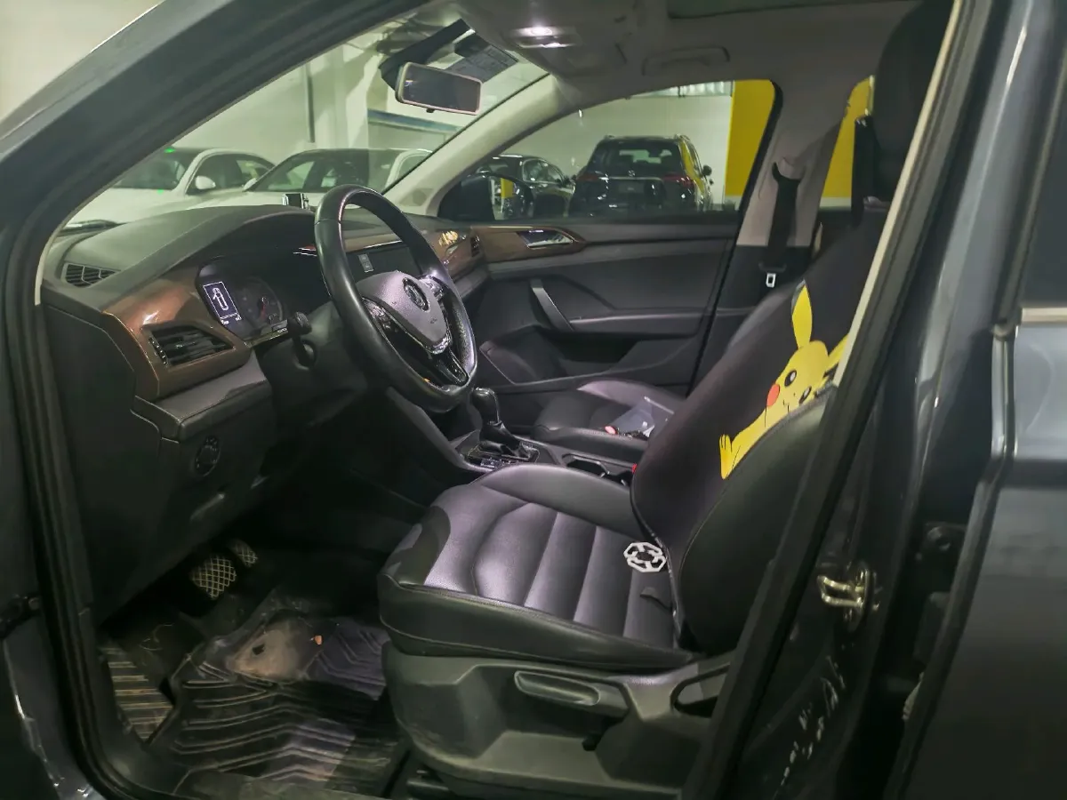 2019 MINI MINI 1.5T 102HP L3 7DCT,autocango,china used car exporter,china ev exporter,chinese used car exporter,chinese used ev exporter