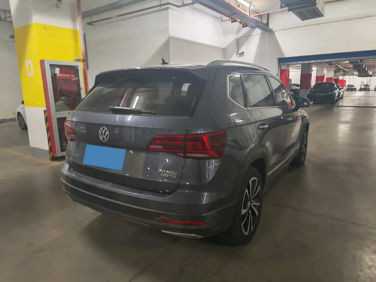 2019 MINI MINI 1.5T 102HP L3 7DCT,autocango,china used car exporter,china ev exporter,chinese used car exporter,chinese used ev exporter