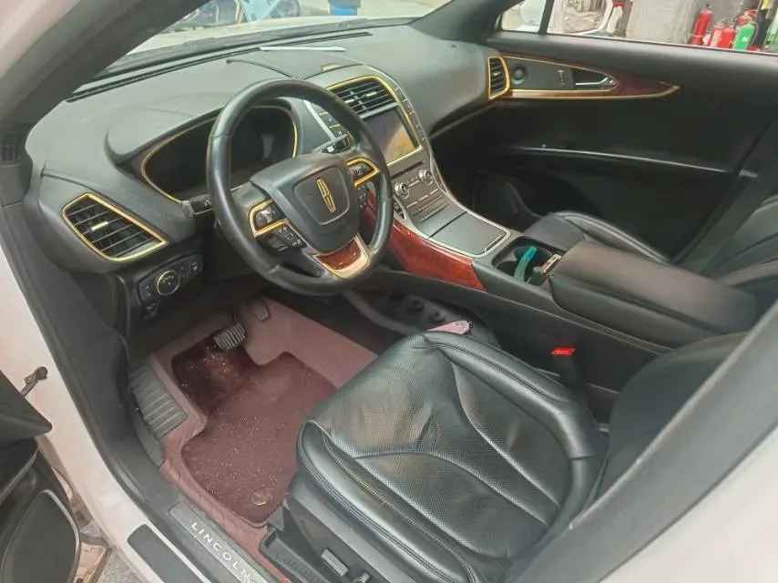 2019 Lincoln Nautilus 2.0T 235HP L4 8AT,autocango,china used car exporter,china ev exporter,chinese used car exporter,chinese used ev exporter