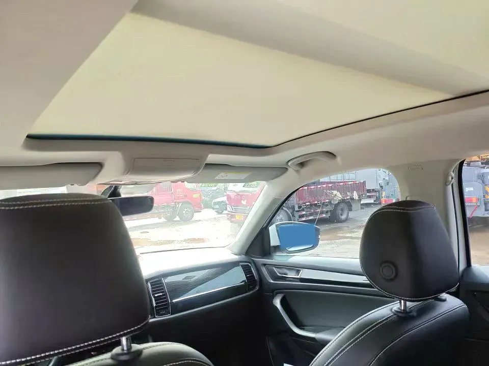 2019 Skoda Superb 2.0T 220HP L4 7DCT,autocango,china used car exporter,china ev exporter,chinese used car exporter,chinese used ev exporter