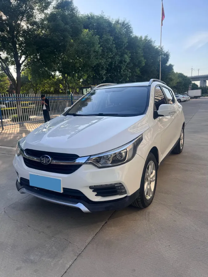 2016 FAW Jumpal D60 1.5L 102HP L4 5MT,autocango,china used car exporter,china ev exporter,chinese used car exporter,chinese used ev exporter