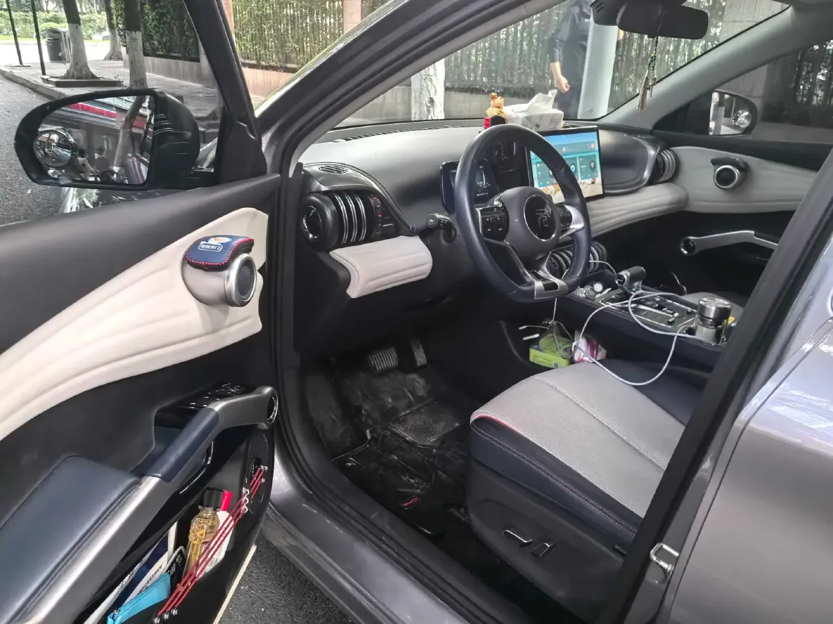 2022 Hycan Z03 BEV 64.23KWH,autocango,china used car exporter,china ev exporter,chinese used car exporter,chinese used ev exporter