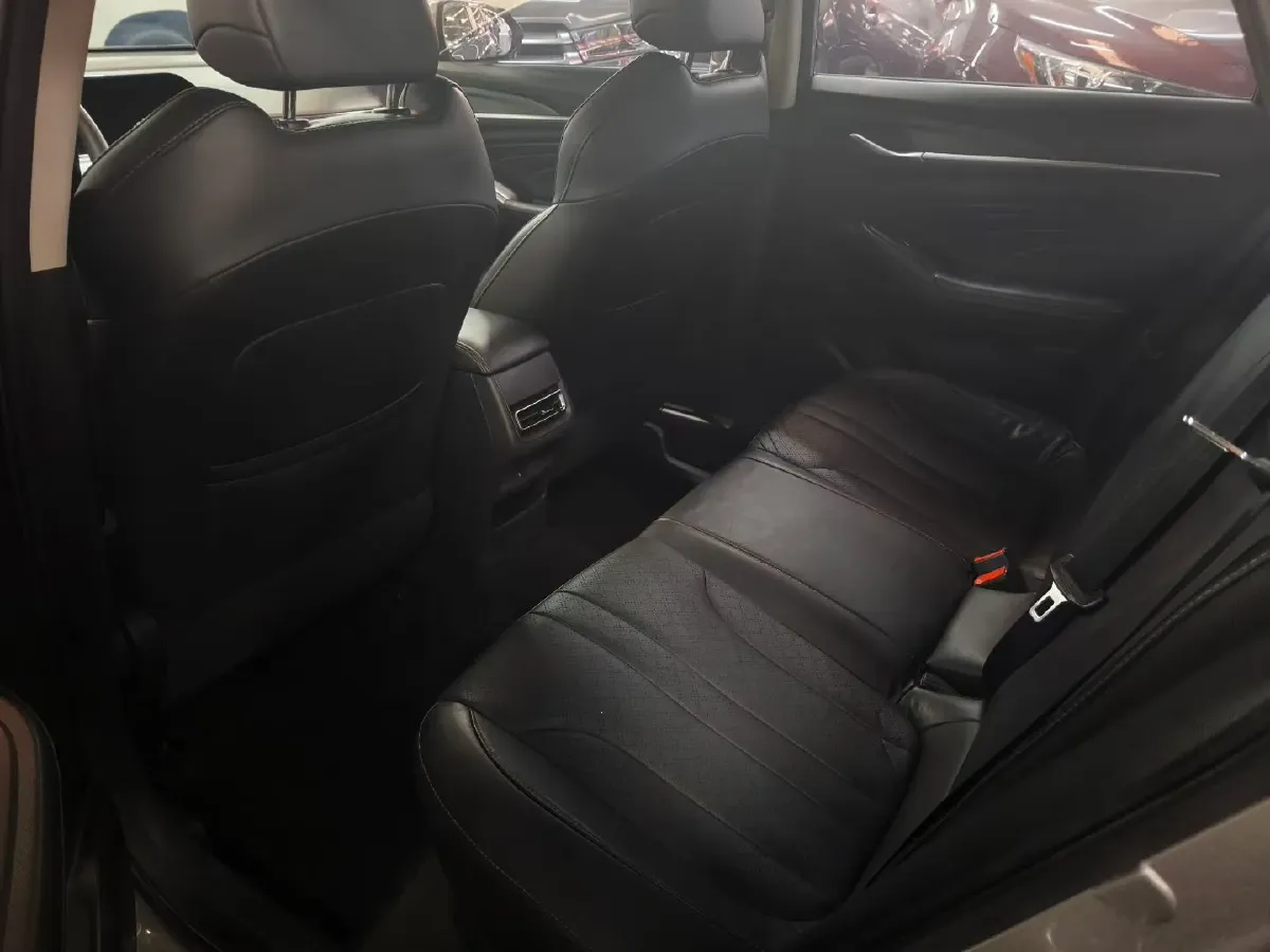 2021 ChangAn Eado 1.6L 128HP L4 CVT,autocango,china used car exporter,china ev exporter,chinese used car exporter,chinese used ev exporter