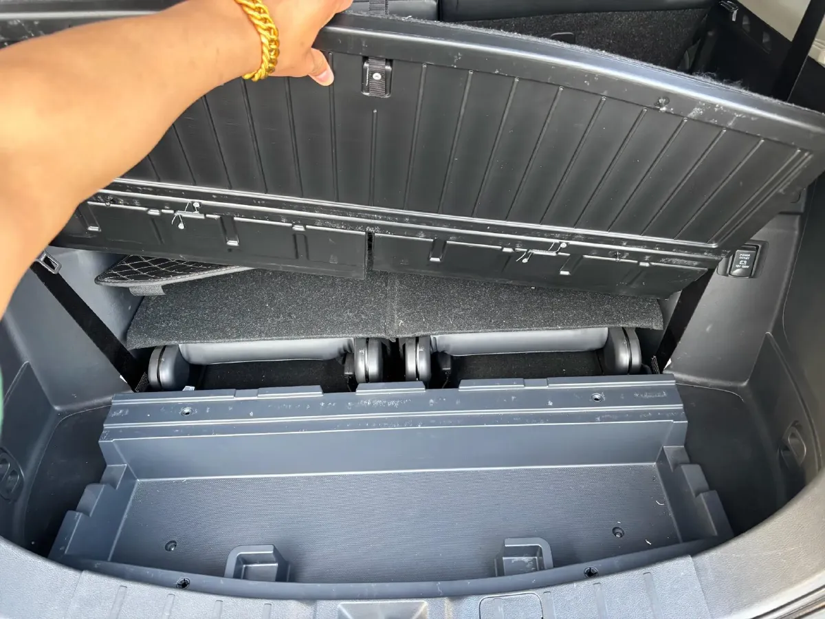 2021 Mitsubishi Outlander 2.0L 166HP L4 CVT,autocango,china used car exporter,china ev exporter,chinese used car exporter,chinese used ev exporter