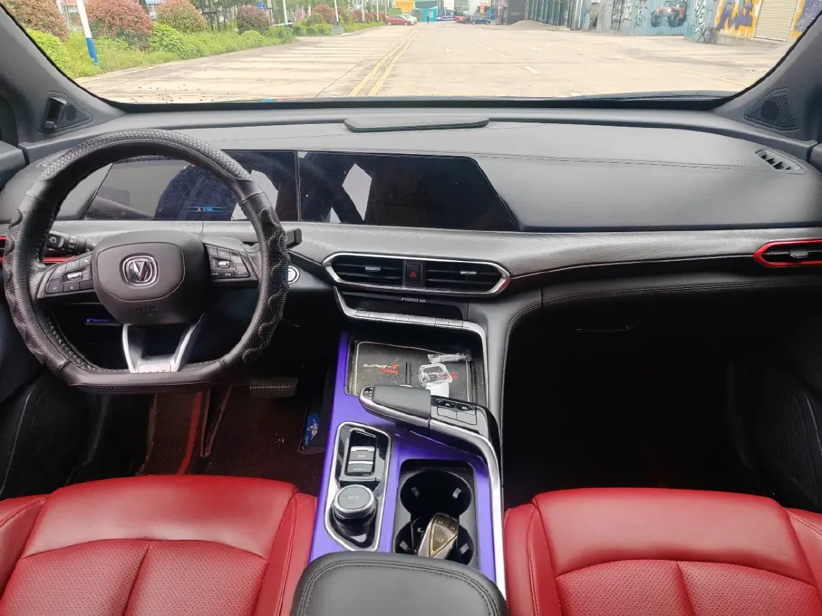 2020 ChangAn UNI-T 1.5T 180HP L4 7DCT,autocango,china used car exporter,china ev exporter,chinese used car exporter,chinese used ev exporter