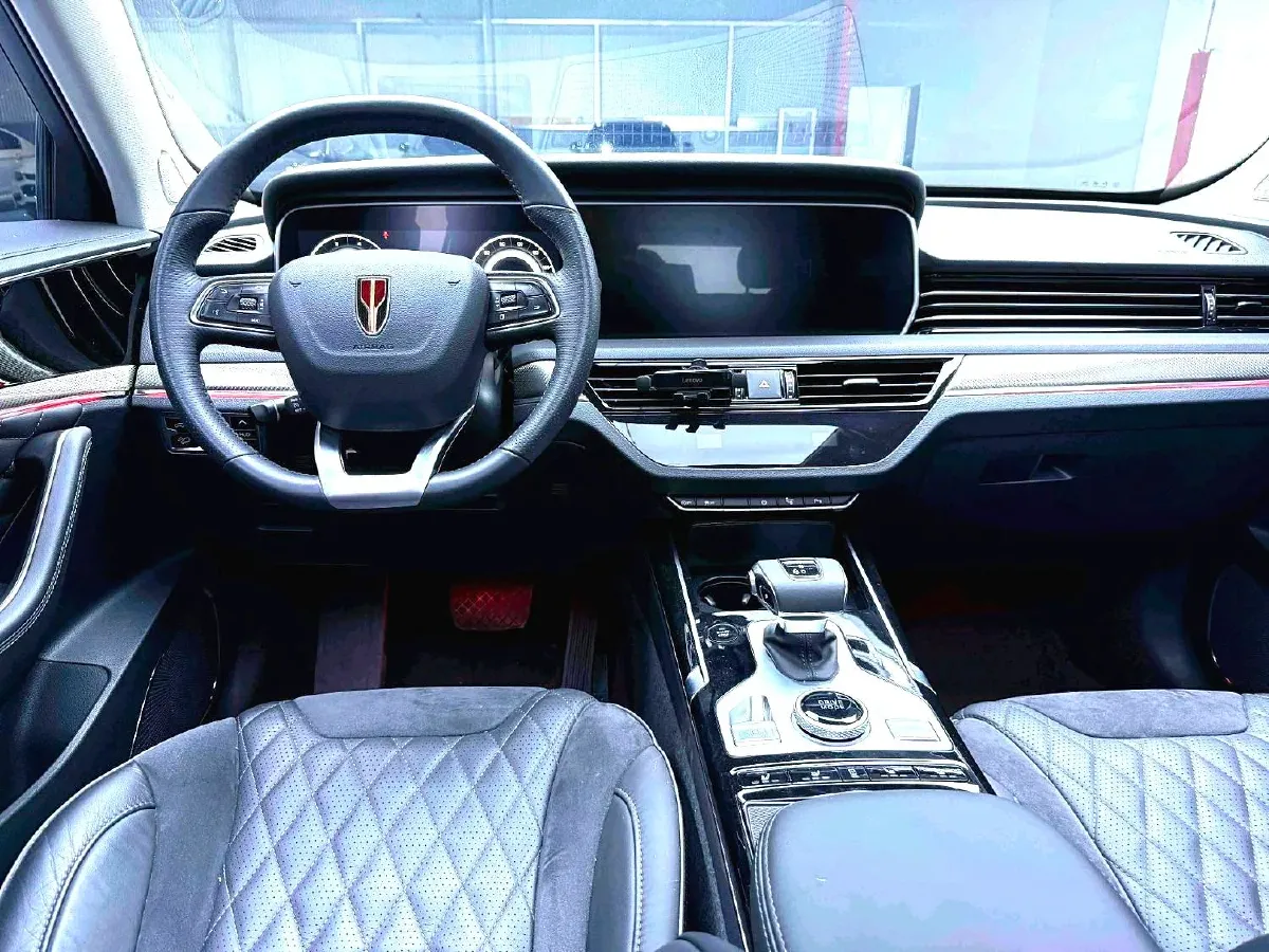 2022 HongQi HS5 2.0T 224HP L4 6AT,autocango,china used car exporter,china ev exporter,chinese used car exporter,chinese used ev exporter
