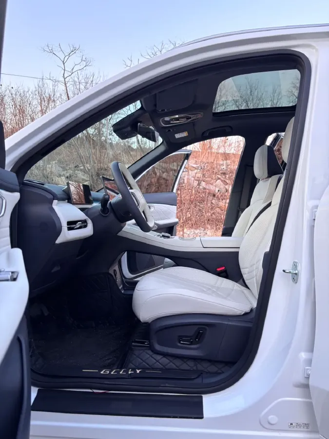 2025 Geely Galaxy L7 1.5L 112HP L4 1DHT PHEV 18.4KWH,autocango,china used car exporter,china ev exporter,chinese used car exporter,chinese used ev exporter