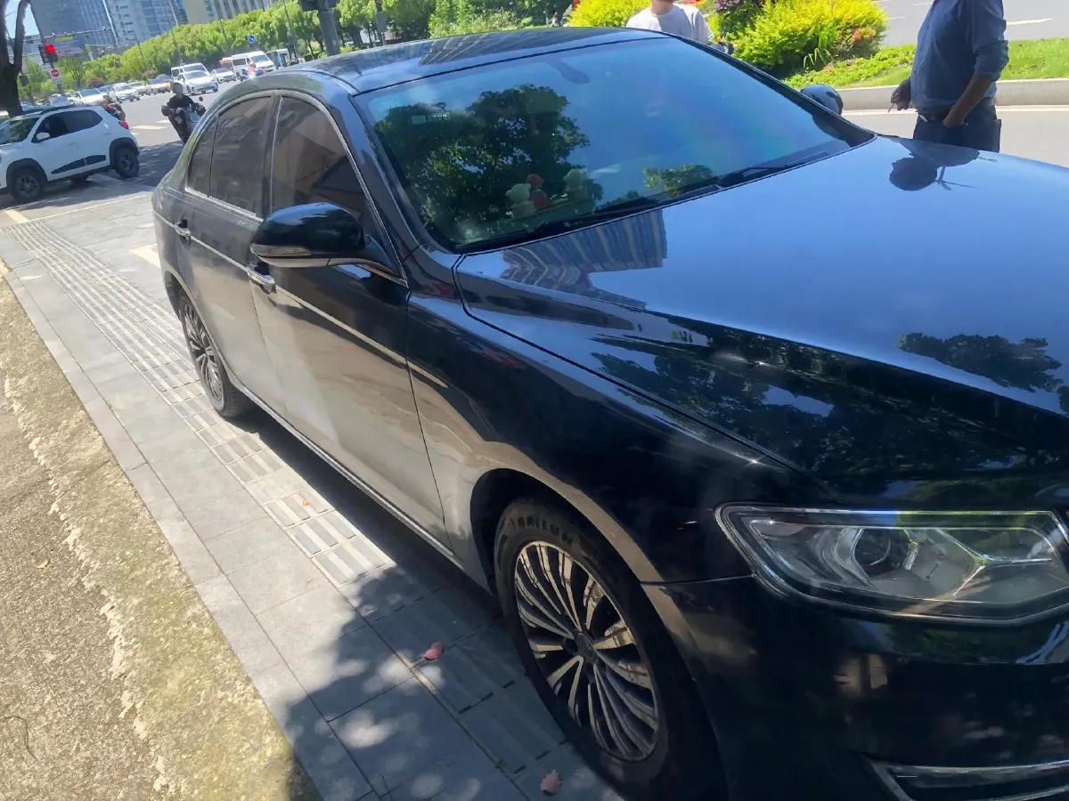 2018 HongQi H7 2.0T 204HP L4 6AT,autocango,china used car exporter,china ev exporter,chinese used car exporter,chinese used ev exporter