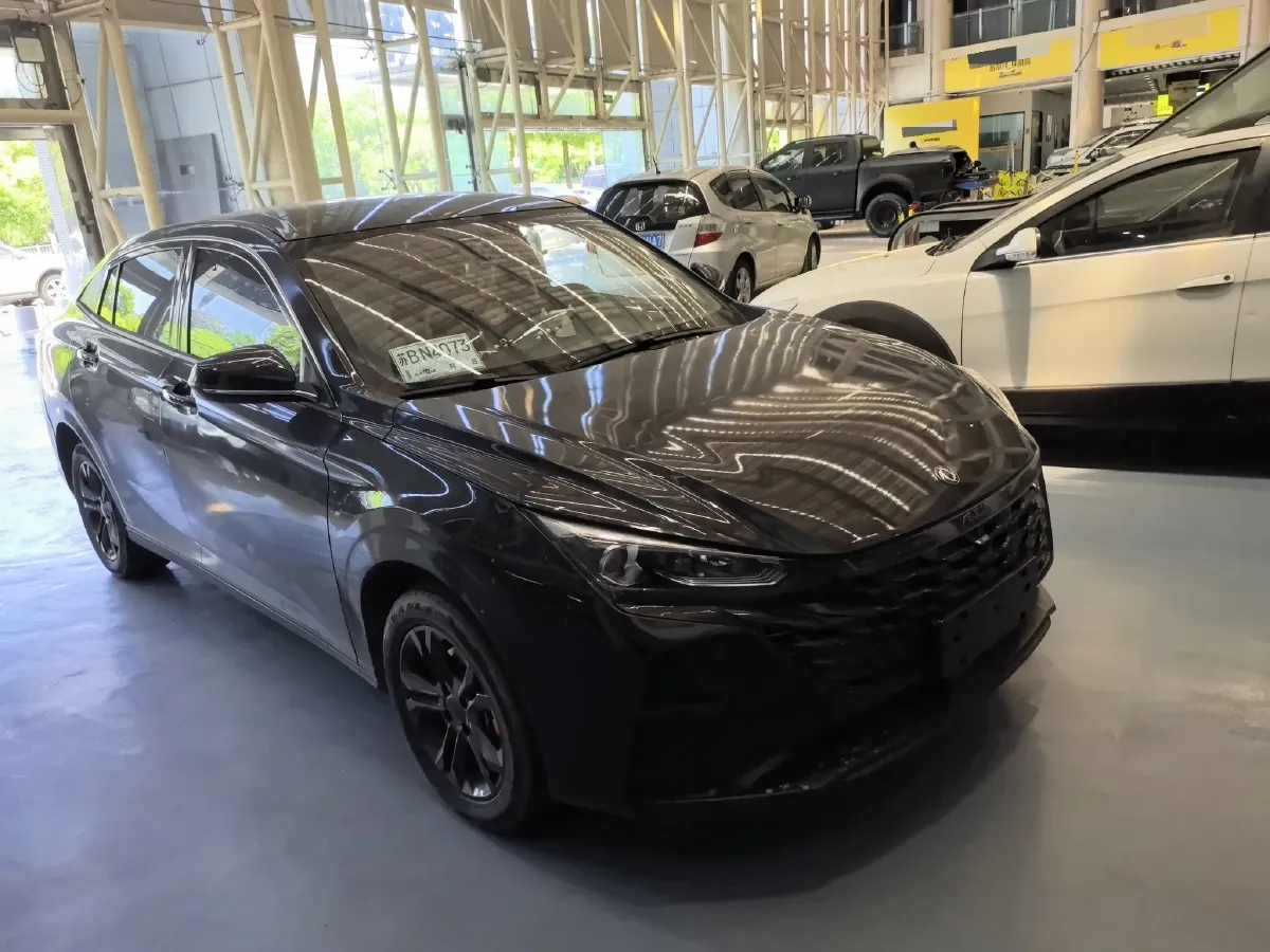 2023 DongFeng Aeolus YiXuan 1.5L 125HP L4 6DCT,autocango,china used car exporter,china ev exporter,chinese used car exporter,chinese used ev exporter