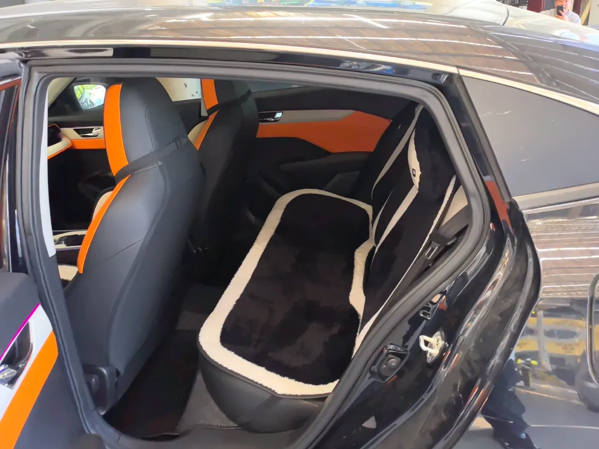 2023 DongFeng Aeolus YiXuan 1.5L 125HP L4 6DCT,autocango,china used car exporter,china ev exporter,chinese used car exporter,chinese used ev exporter