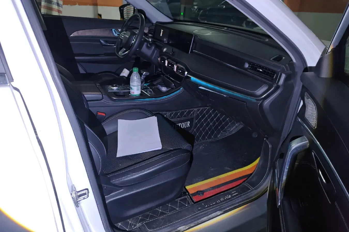 2021 Haval H6 Coupe 1.5T 169HP L4 7DCT,autocango,china used car exporter,china ev exporter,chinese used car exporter,chinese used ev exporter