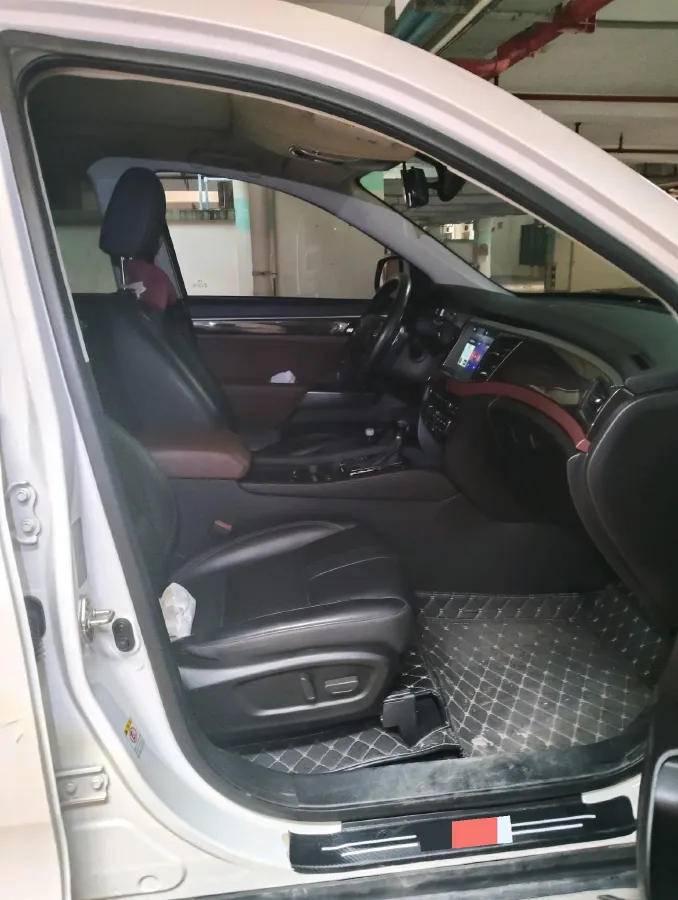 2017 GAC Trumpchi GS8 2.0T 201HP L4 6AT,autocango,china used car exporter,china ev exporter,chinese used car exporter,chinese used ev exporter