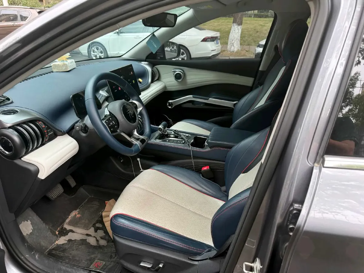 2022 Roewe RX5 MAX 1.5T 181HP L4 6AT,autocango,china used car exporter,china ev exporter,chinese used car exporter,chinese used ev exporter