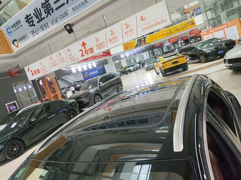 2018 DS 7 1.6T 220HP L4 8AT,autocango,china used car exporter,china ev exporter,chinese used car exporter,chinese used ev exporter