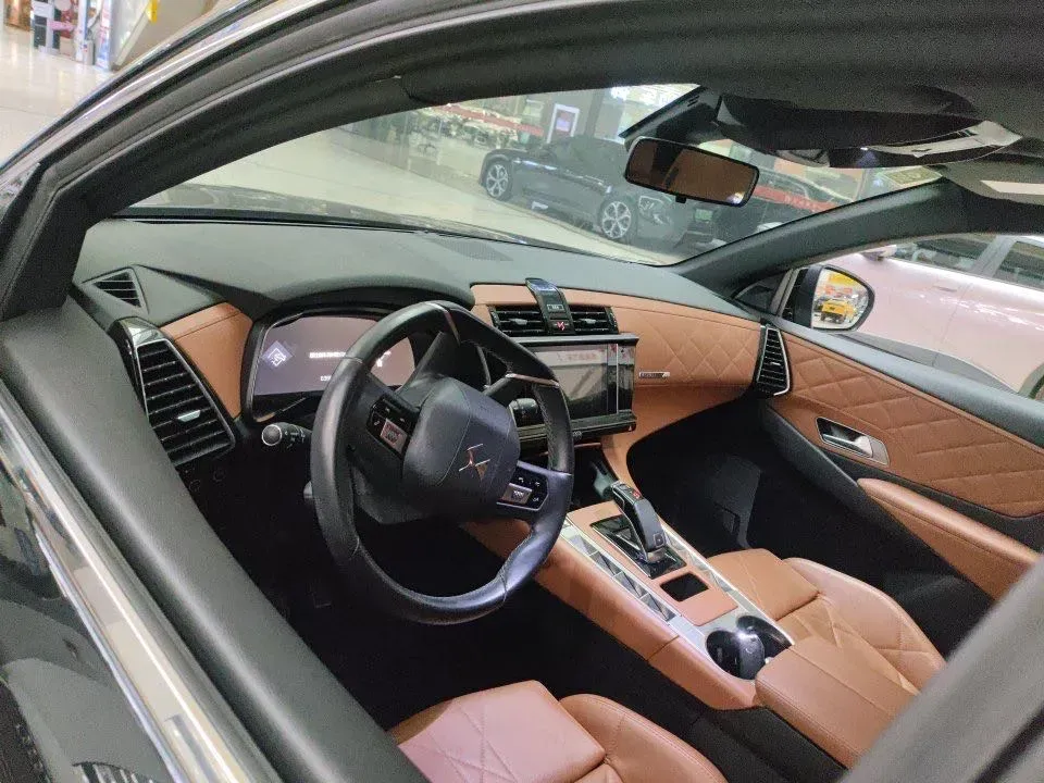2018 DS 7 1.6T 220HP L4 8AT,autocango,china used car exporter,china ev exporter,chinese used car exporter,chinese used ev exporter