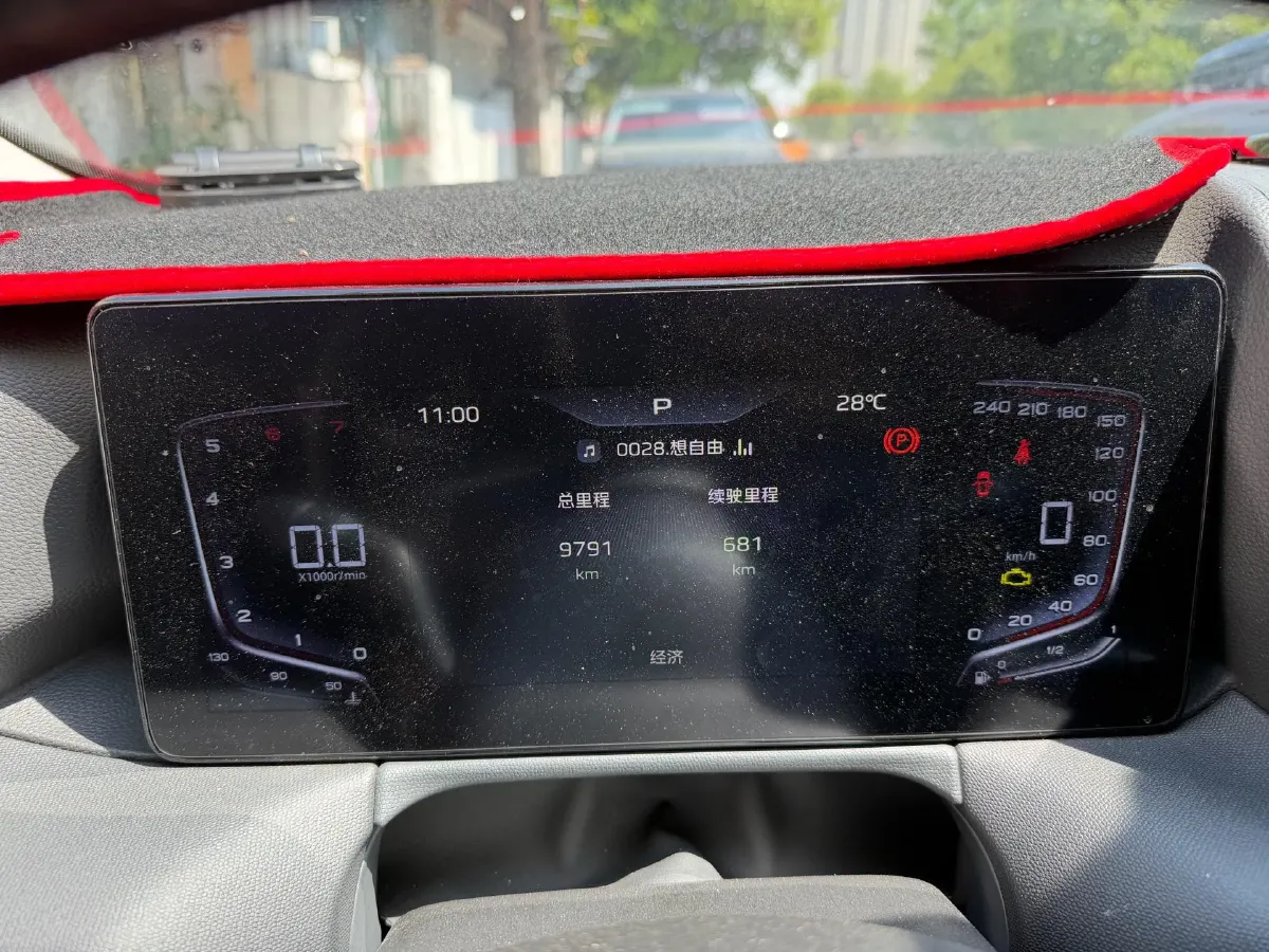 2024 HongQi HS3 1.5T 169HP L4 7DCT,autocango,china used car exporter,china ev exporter,chinese used car exporter,chinese used ev exporter