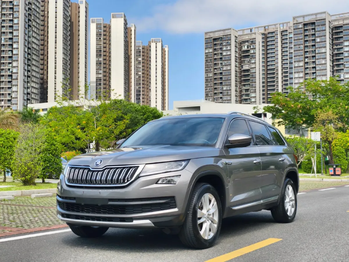 2018 Skoda Kodiak 2.0T 186HP L4 7DCT,autocango,china used car exporter,china ev exporter,chinese used car exporter,chinese used ev exporter