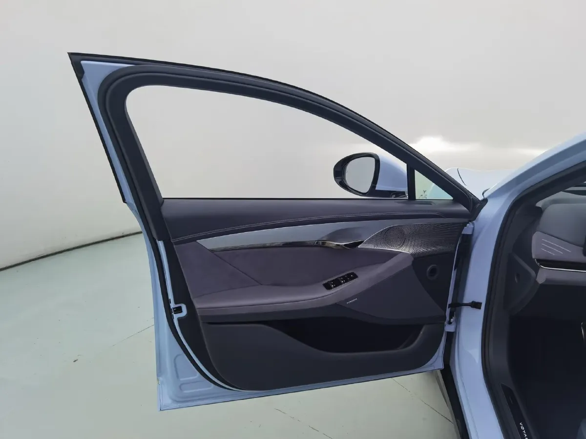 2023 Voyah ZhuiGuang BEV 82.11KWH,autocango,china used car exporter,china ev exporter,chinese used car exporter,chinese used ev exporter