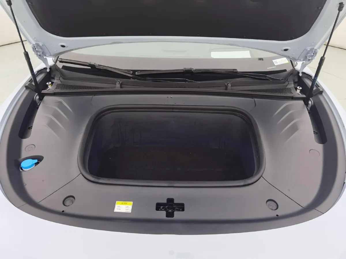 2023 Voyah ZhuiGuang BEV 82.11KWH,autocango,china used car exporter,china ev exporter,chinese used car exporter,chinese used ev exporter