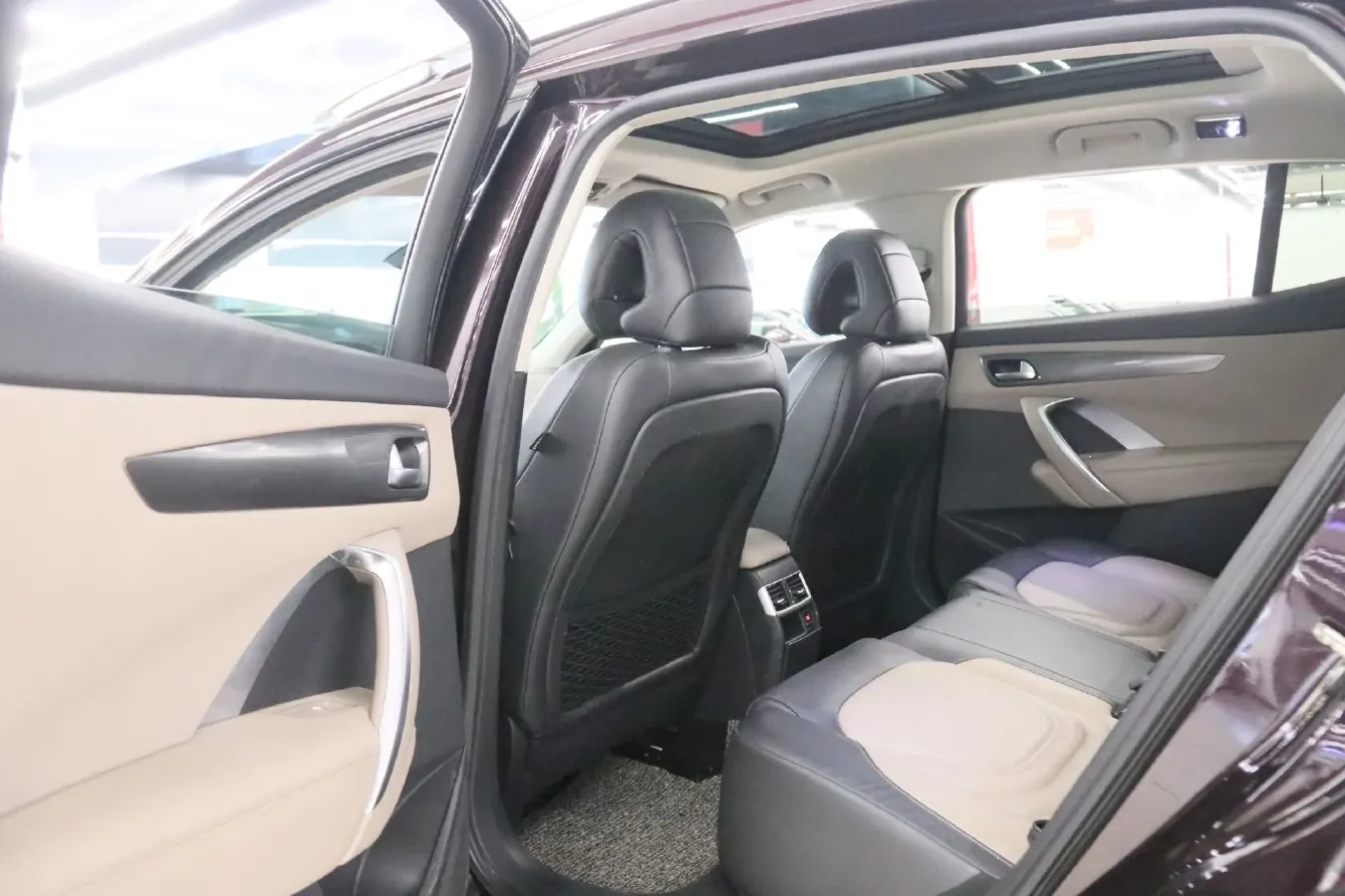 2016 DS 6 1.6T 167HP L4 6AT,autocango,china used car exporter,china ev exporter,chinese used car exporter,chinese used ev exporter