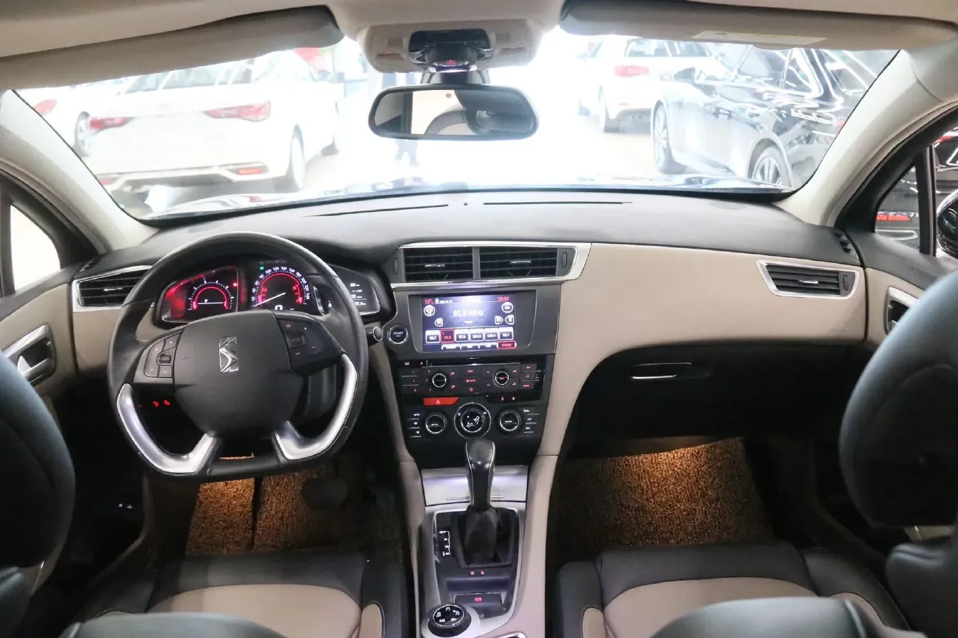 2016 DS 6 1.6T 167HP L4 6AT,autocango,china used car exporter,china ev exporter,chinese used car exporter,chinese used ev exporter