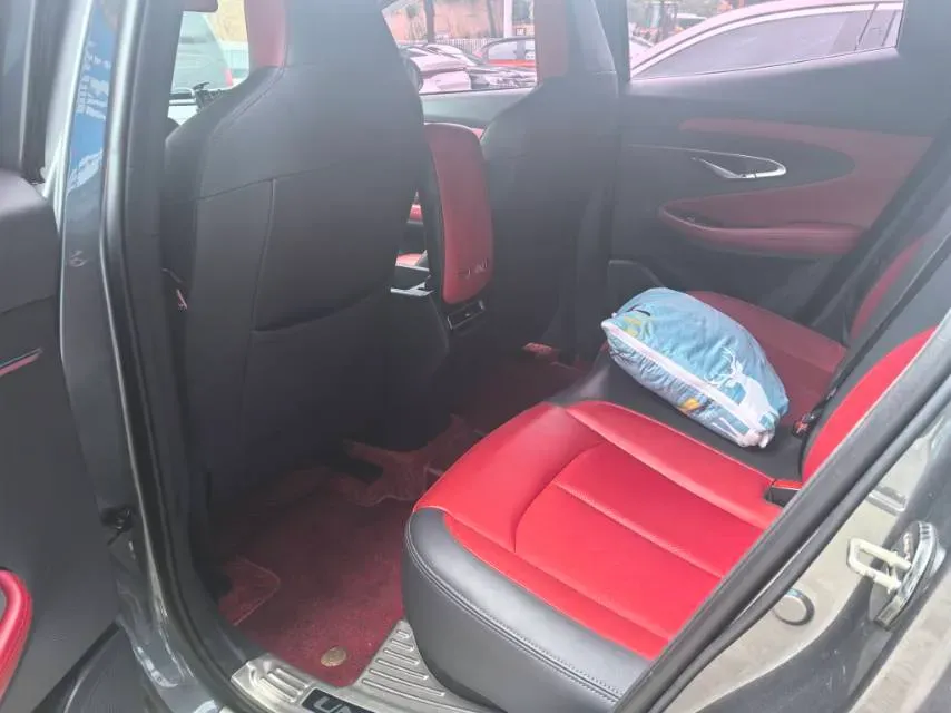 2020 ChangAn UNI-T 1.5T 180HP L4 7DCT,autocango,china used car exporter,china ev exporter,chinese used car exporter,chinese used ev exporter