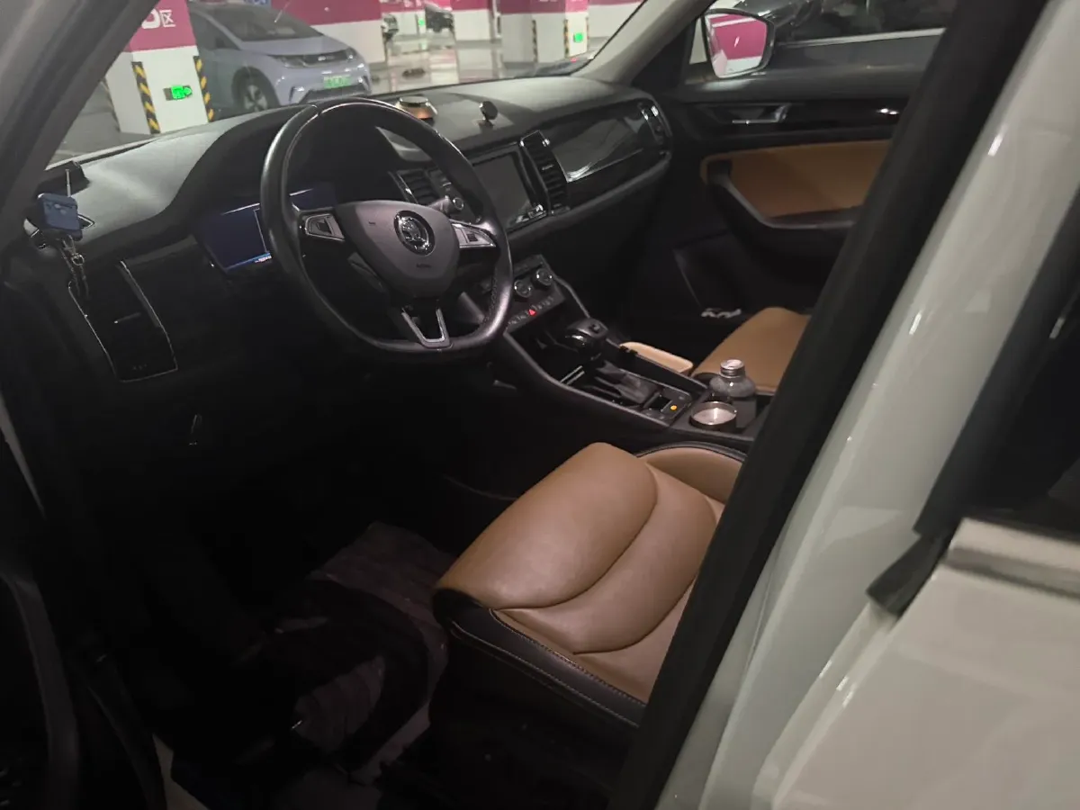 2019 Skoda Kodiak GT 2.0T 186HP L4 7DCT,autocango,china used car exporter,china ev exporter,chinese used car exporter,chinese used ev exporter