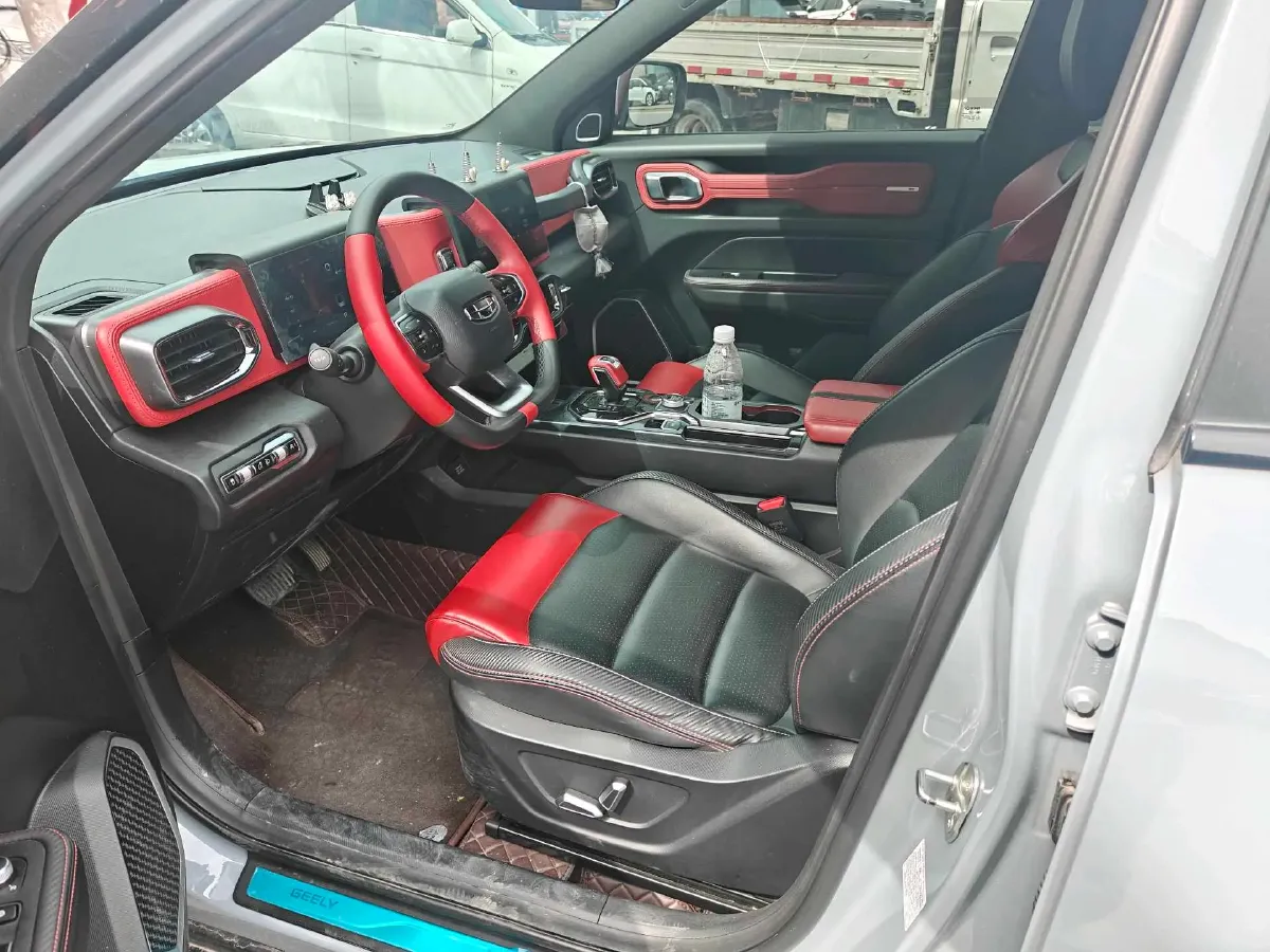 2020 Geely ICON 1.5T 177HP L3 7DCT,autocango,china used car exporter,china ev exporter,chinese used car exporter,chinese used ev exporter