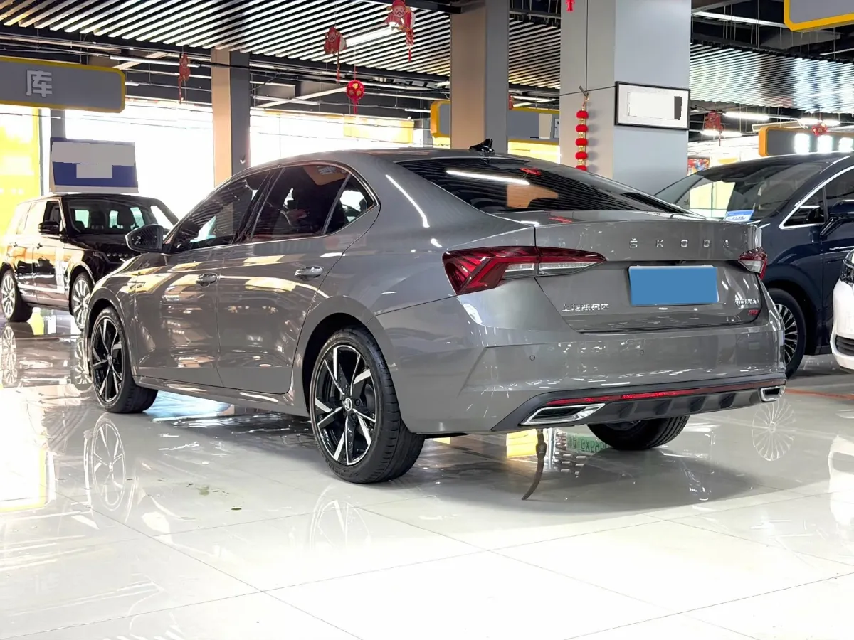 2022 Skoda Octavia 1.4T 150HP L4 7DCT,autocango,china used car exporter,china ev exporter,chinese used car exporter,chinese used ev exporter