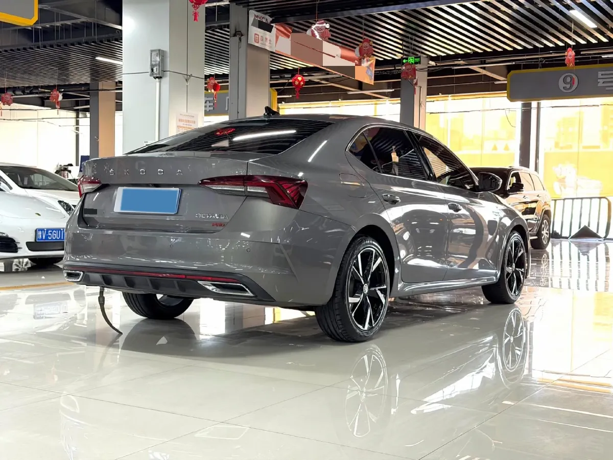 2022 Skoda Octavia 1.4T 150HP L4 7DCT,autocango,china used car exporter,china ev exporter,chinese used car exporter,chinese used ev exporter