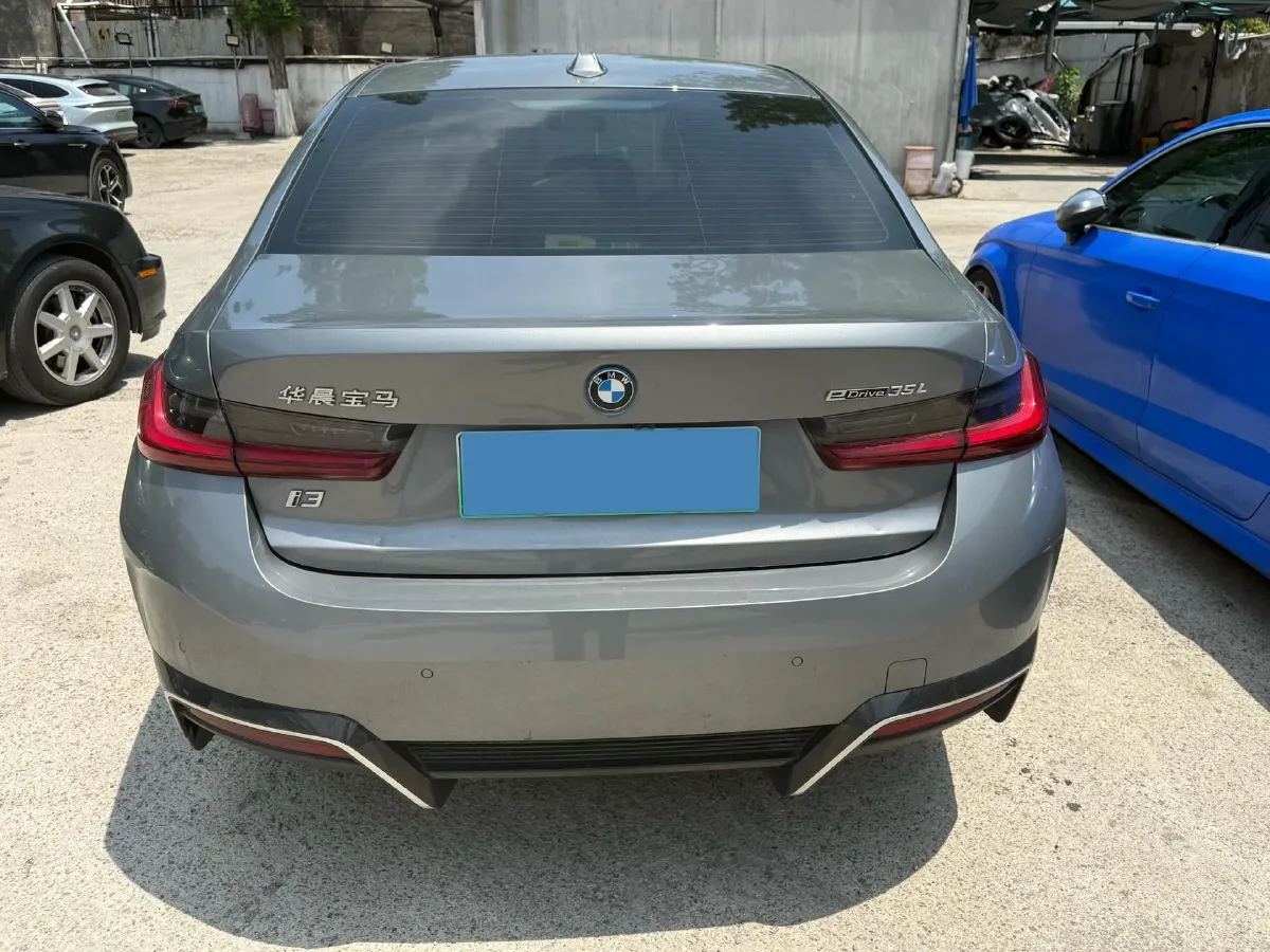 2024 BMW i3 BEV 70KWH,autocango,china used car exporter,china ev exporter,chinese used car exporter,chinese used ev exporter