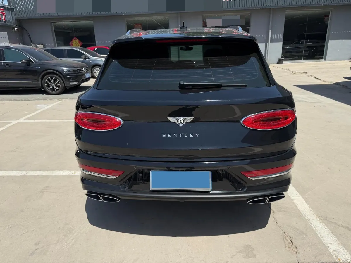 2021 Bentley Bentayga 4.0T 550HP V8 8AT,autocango,china used car exporter,china ev exporter,chinese used car exporter,chinese used ev exporter