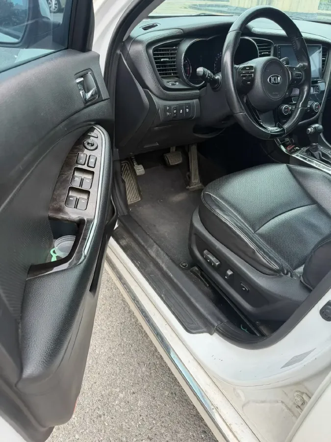 2015 Kia K5 2.0L 162HP L4 6AT,autocango,china used car exporter,china ev exporter,chinese used car exporter,chinese used ev exporter