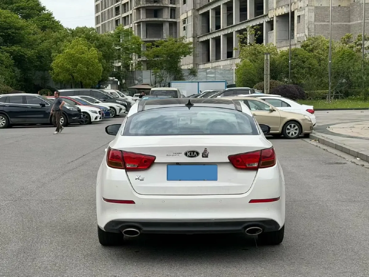 2015 Kia K5 2.0L 162HP L4 6AT,autocango,china used car exporter,china ev exporter,chinese used car exporter,chinese used ev exporter