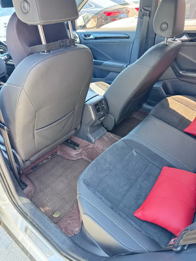 2018 Jeep Renegade 2.0L 155HP L4 9AT,autocango,china used car exporter,china ev exporter,chinese used car exporter,chinese used ev exporter