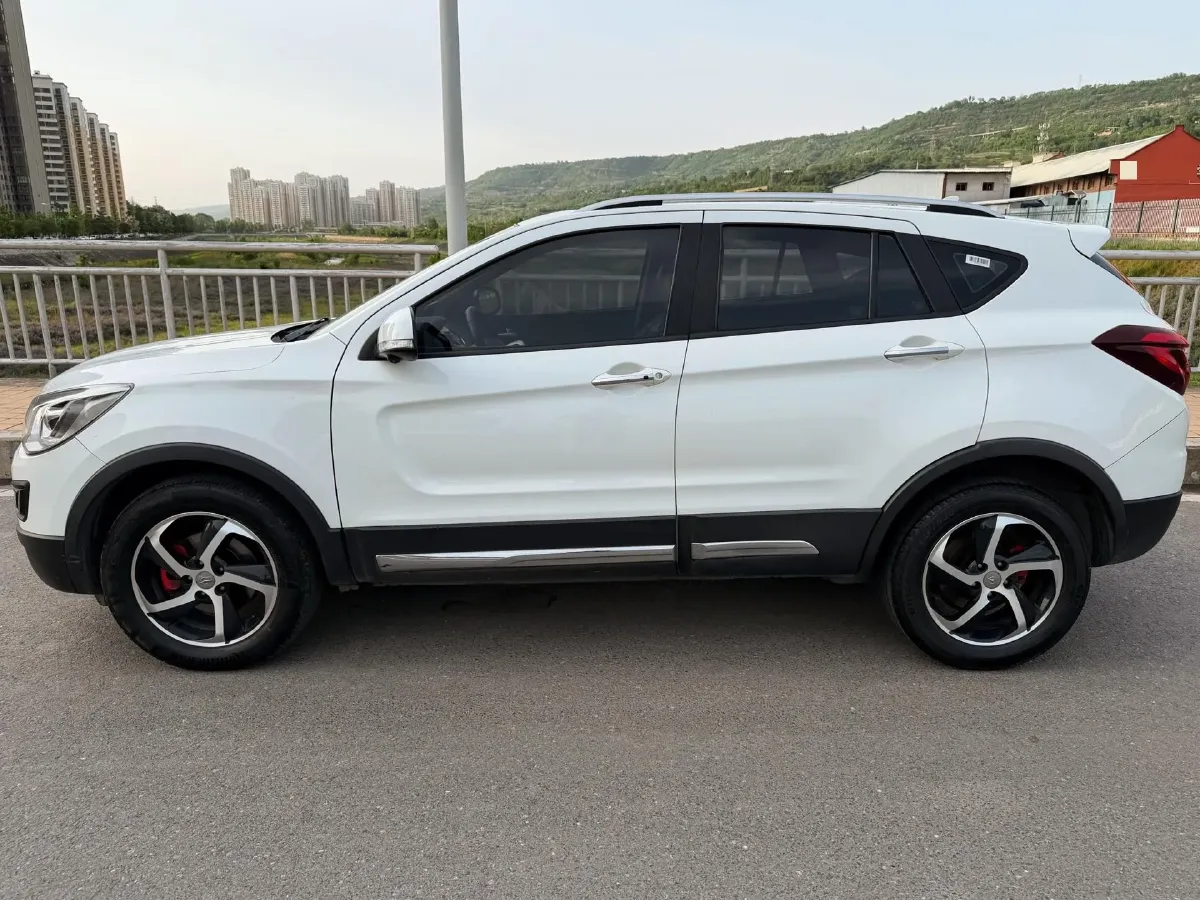 2017 HaiMa S5 1.5T 163HP L4 CVT,autocango,china used car exporter,china ev exporter,chinese used car exporter,chinese used ev exporter