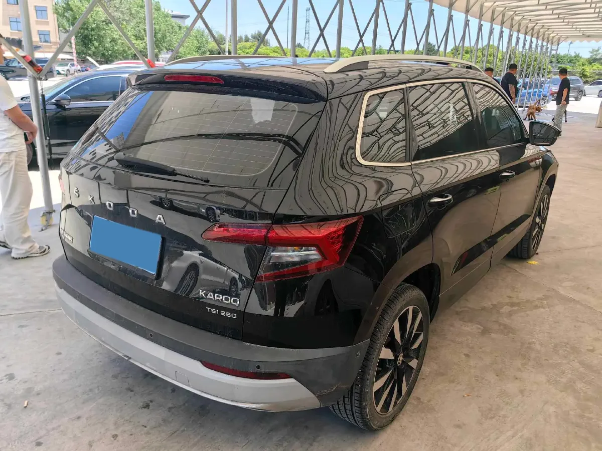 2020 Skoda Karoq 1.4T 150HP L4 7DCT,autocango,china used car exporter,china ev exporter,chinese used car exporter,chinese used ev exporter