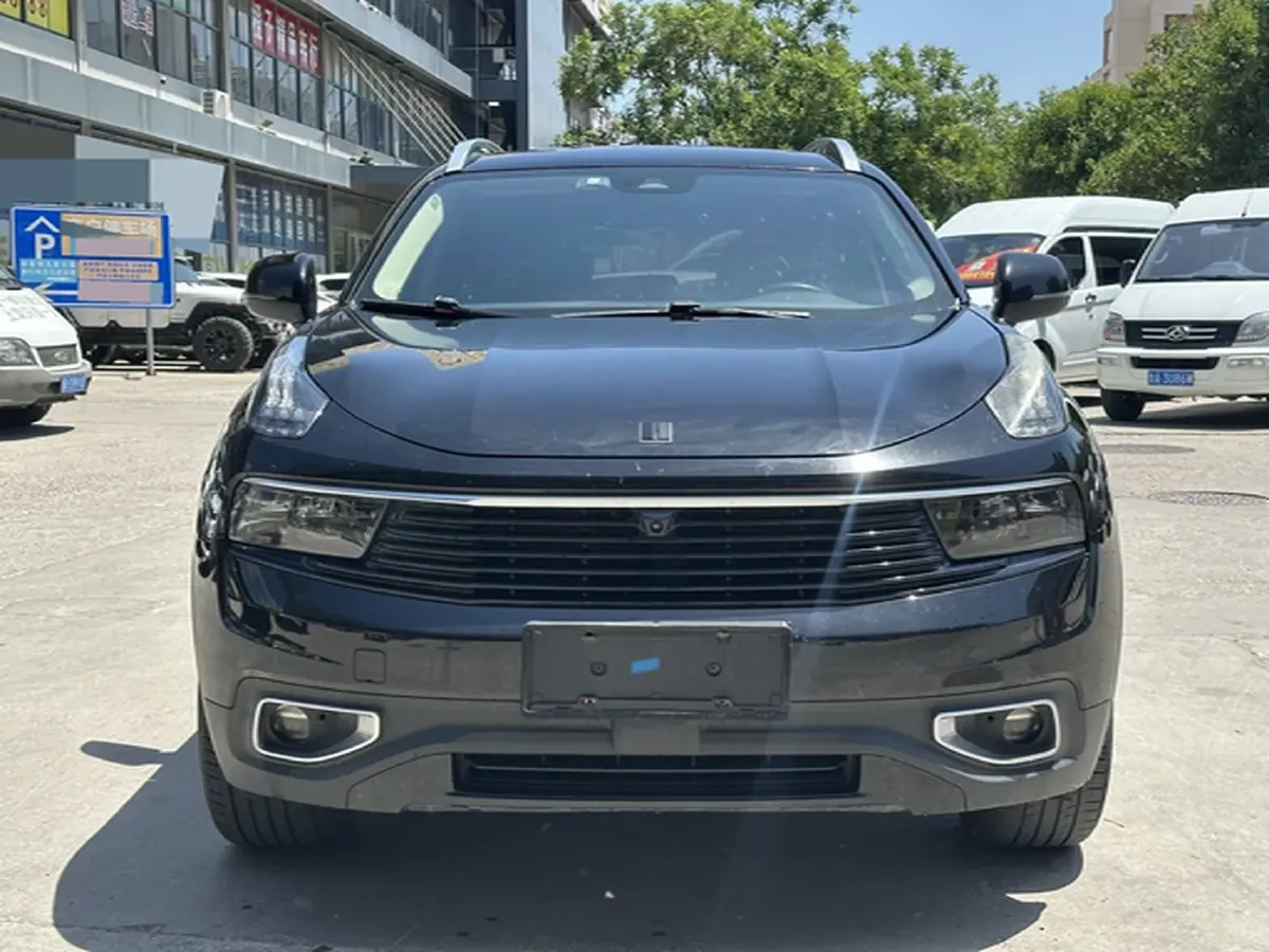 2019 Beijing BJ40 2.0T 218HP L4 6AT,autocango,china used car exporter,china ev exporter,chinese used car exporter,chinese used ev exporter