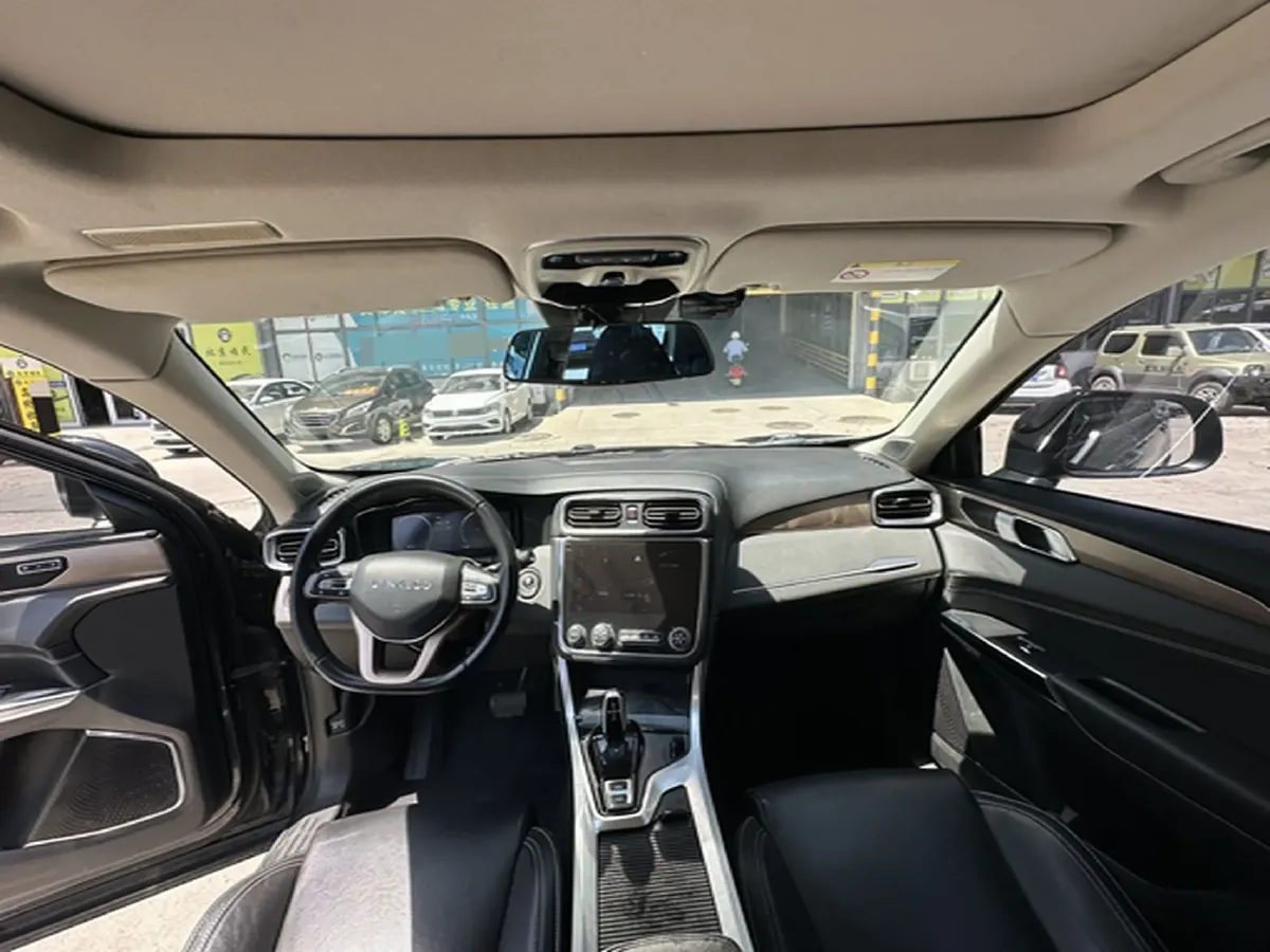 2019 Beijing BJ40 2.0T 218HP L4 6AT,autocango,china used car exporter,china ev exporter,chinese used car exporter,chinese used ev exporter
