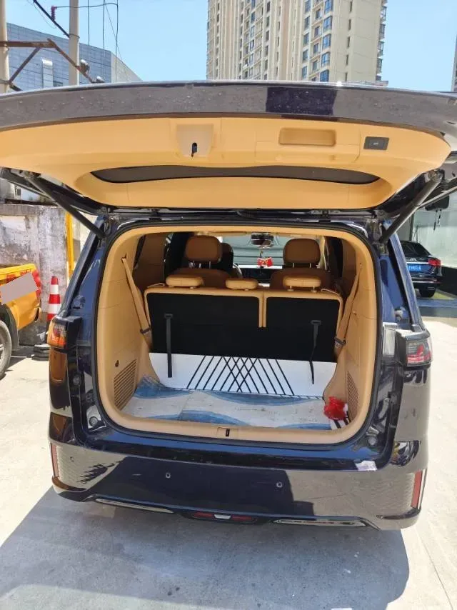 2022 Voyah Dream 1.5T 136HP L4 PHEV 25.57KWH,autocango,china used car exporter,china ev exporter,chinese used car exporter,chinese used ev exporter