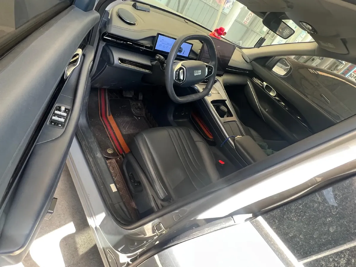 2024 Geely Emgrand L HiP 1.5T 181HP L4 3DHT PHEV 15.5KWH,autocango,china used car exporter,china ev exporter,chinese used car exporter,chinese used ev exporter