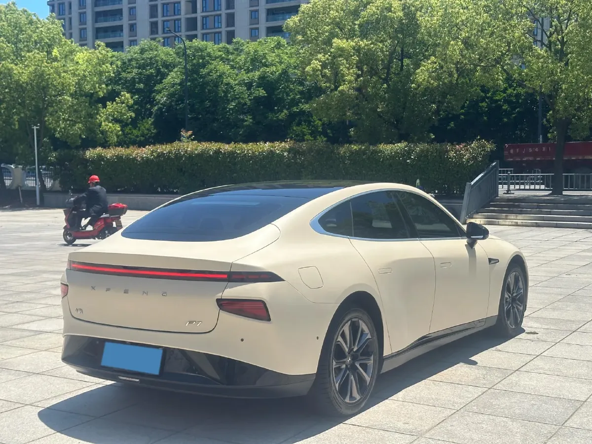 2020 Xpeng P7 BEV 70.8KWH,autocango,china used car exporter,china ev exporter,chinese used car exporter,chinese used ev exporter