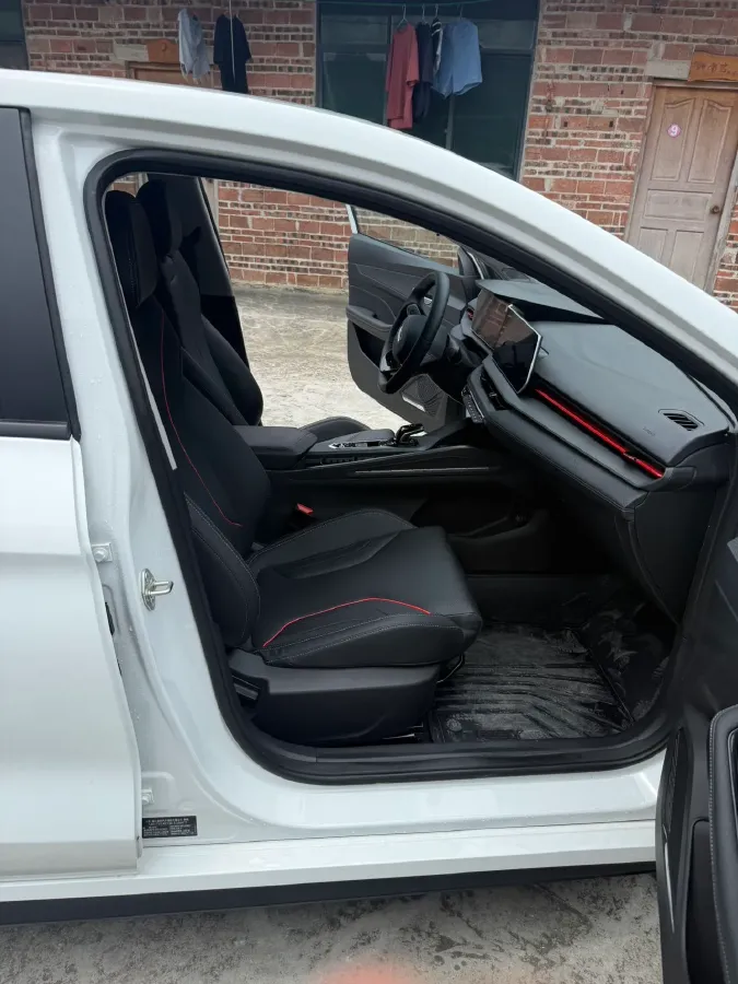 2024 Geely Binray 1.5T 181HP L4 7DCT,autocango,china used car exporter,china ev exporter,chinese used car exporter,chinese used ev exporter