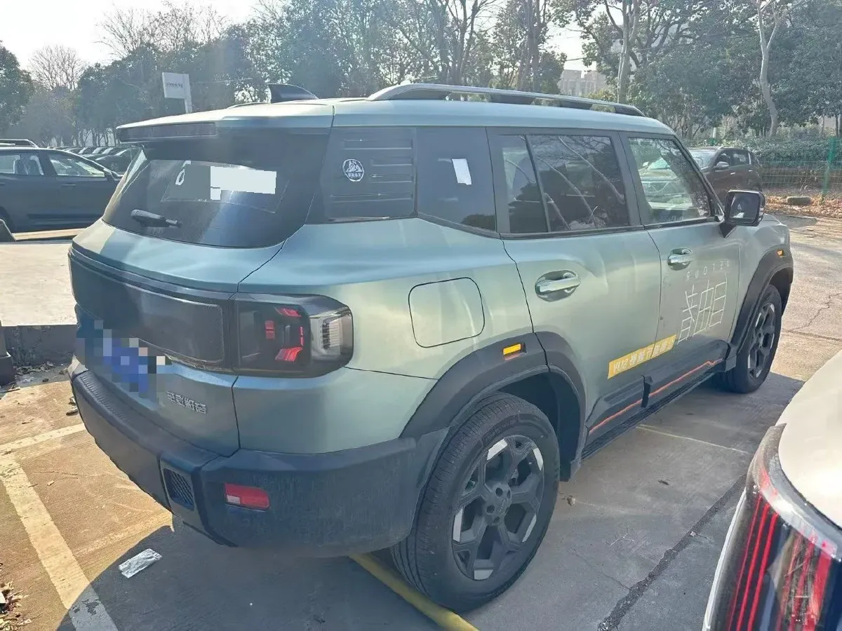 2025 Jetour Freeman 2.0T 254HP L4 8AT,autocango,china used car exporter,china ev exporter,chinese used car exporter,chinese used ev exporter