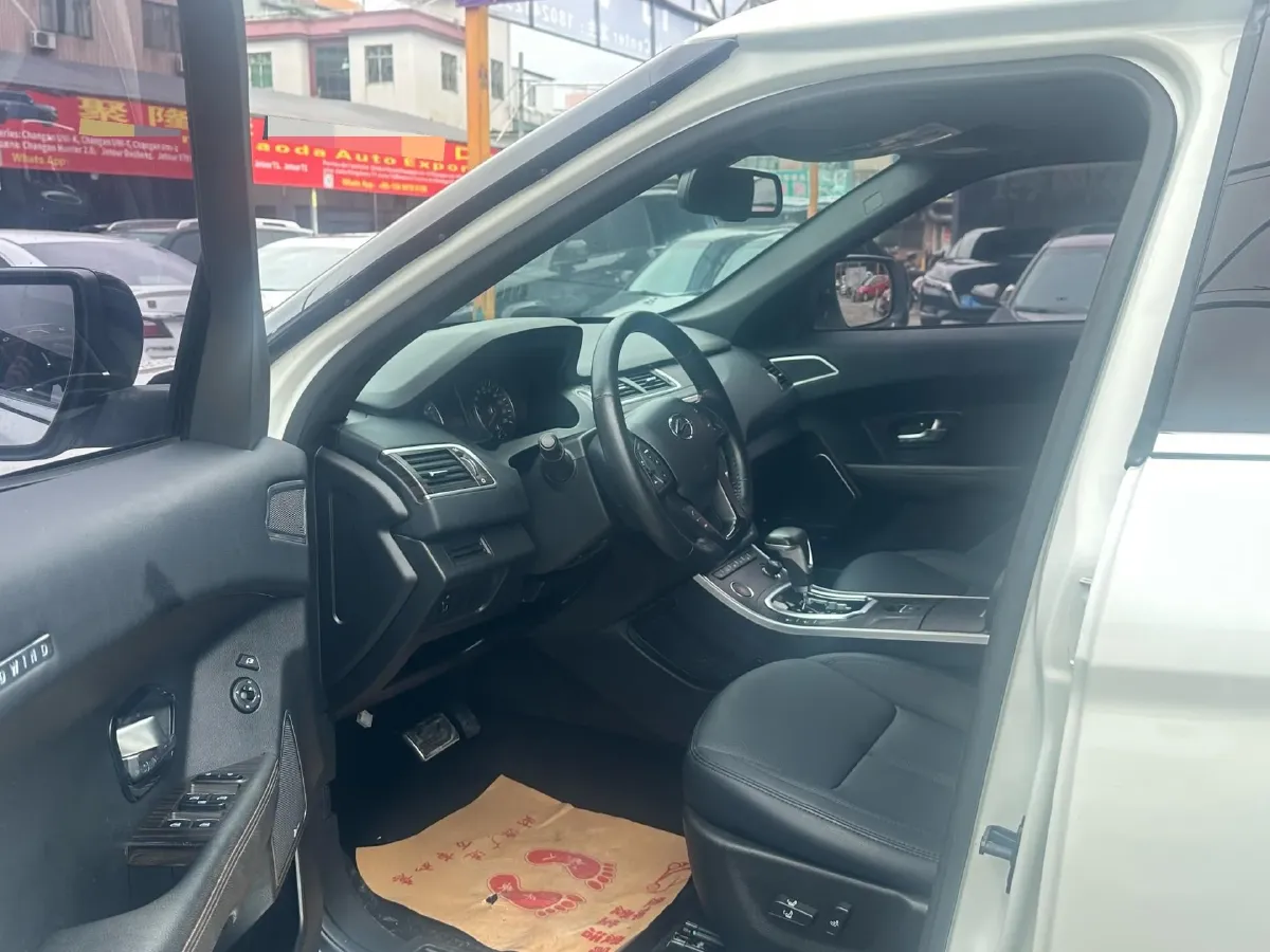 2018 Landwind X7 1.5T 163HP L4 8AT,autocango,china used car exporter,china ev exporter,chinese used car exporter,chinese used ev exporter