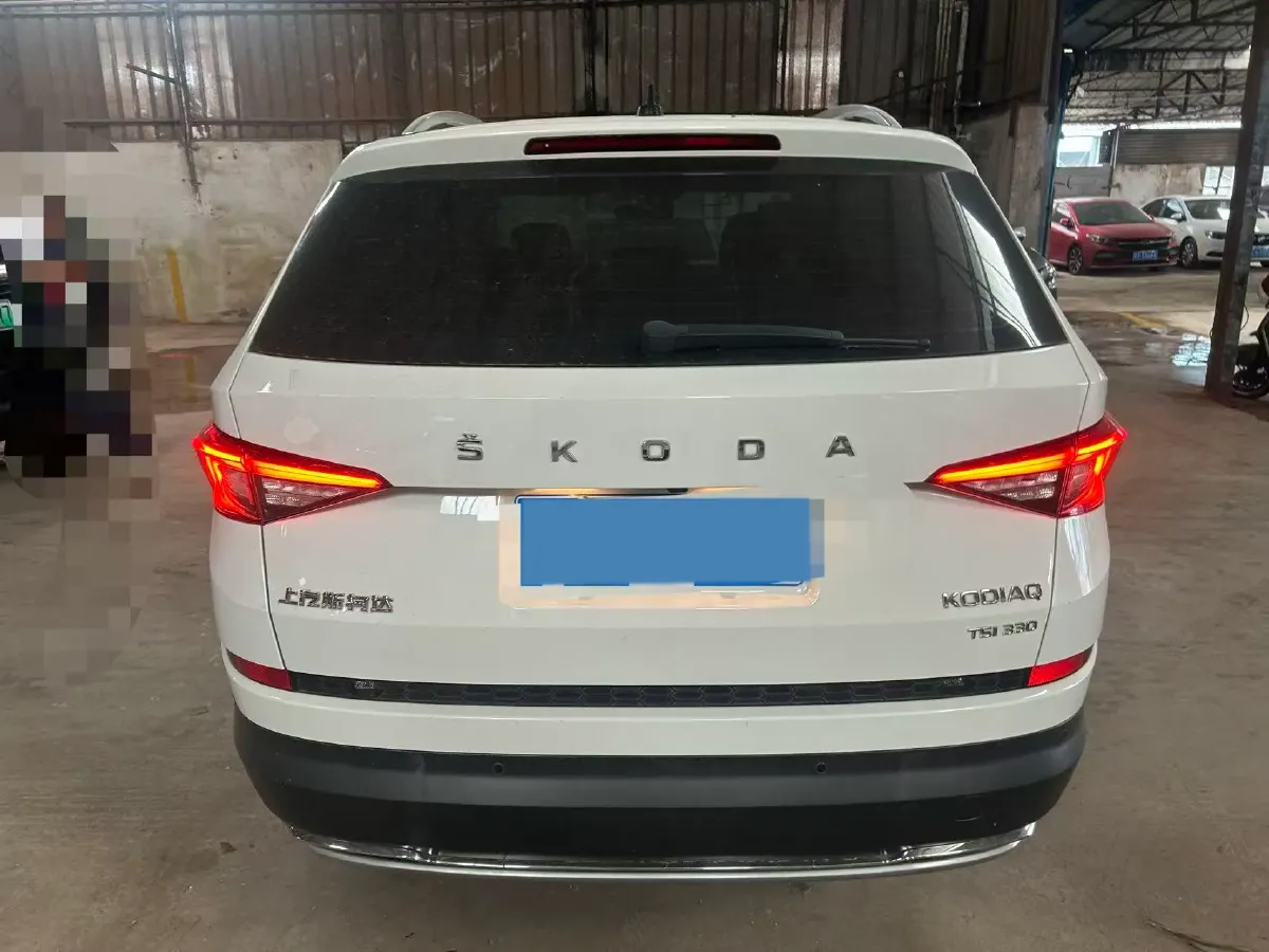 2019 Skoda Superb 2.0T 220HP L4 7DCT,autocango,china used car exporter,china ev exporter,chinese used car exporter,chinese used ev exporter