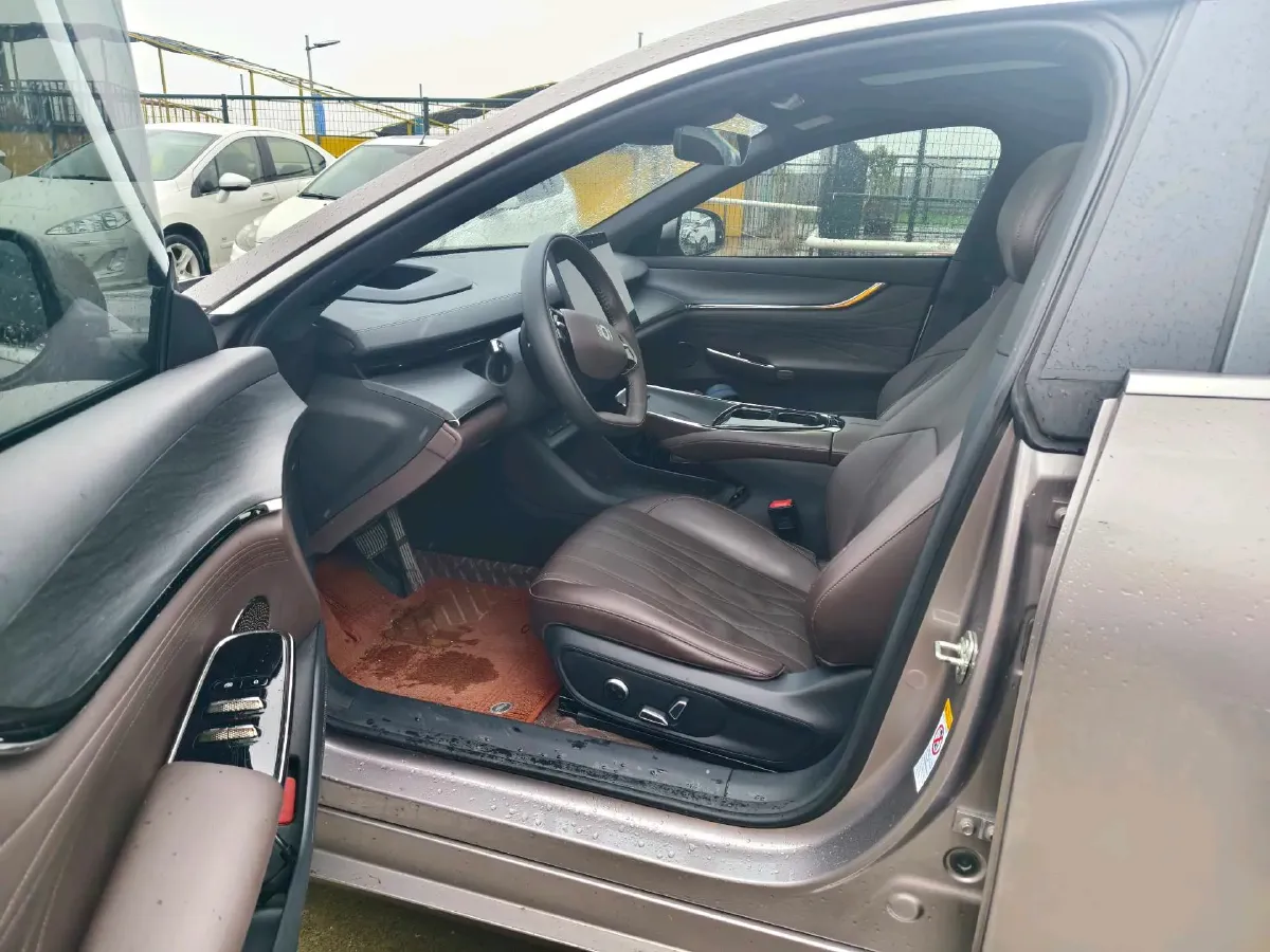 2025 ChangAn QiYuan A07 REEV 98HP REEV 28.4KWH,autocango,china used car exporter,china ev exporter,chinese used car exporter,chinese used ev exporter
