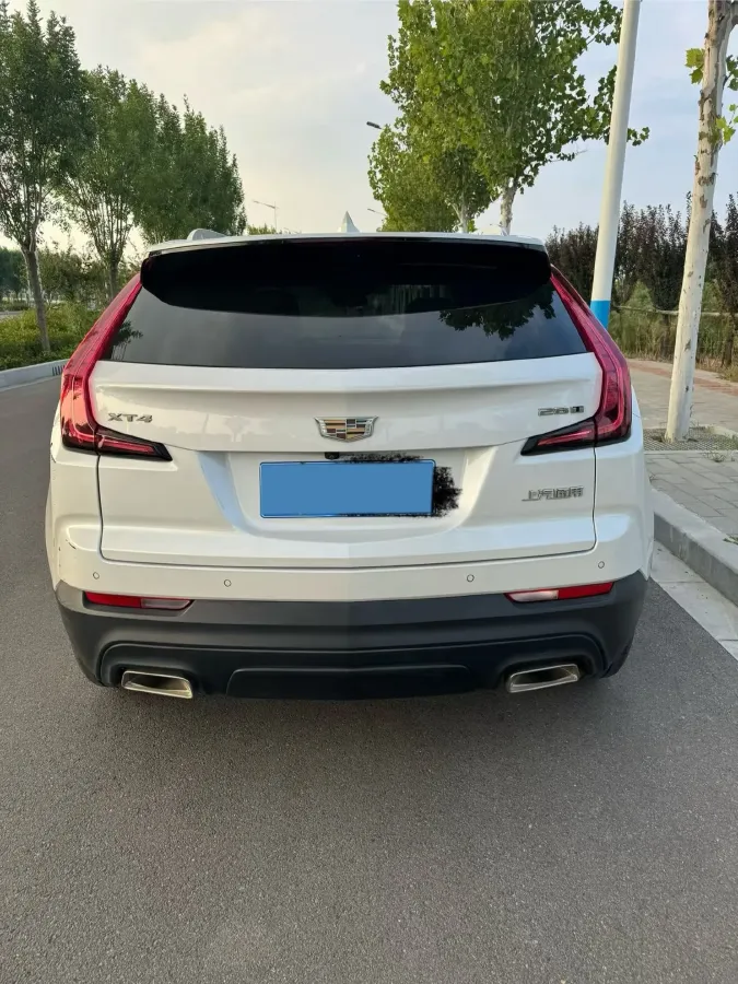 2021 Cadillac XT4 2.0T 237HP L4 9AT,autocango,china used car exporter,china ev exporter,chinese used car exporter,chinese used ev exporter